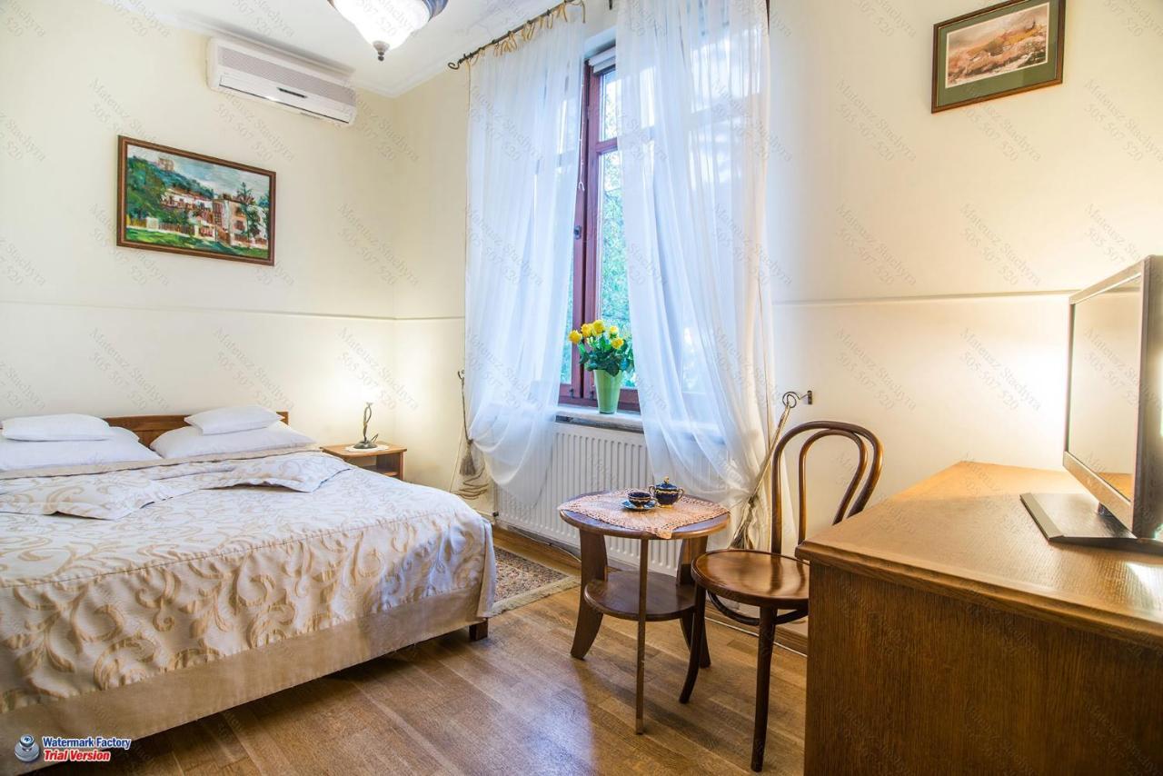 Hotel Dwa Ksiezyce Kazimierz Dolny Exterior foto
